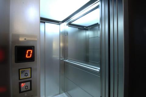 L’installazione dell’ascensore può limitare la servitù di passaggio